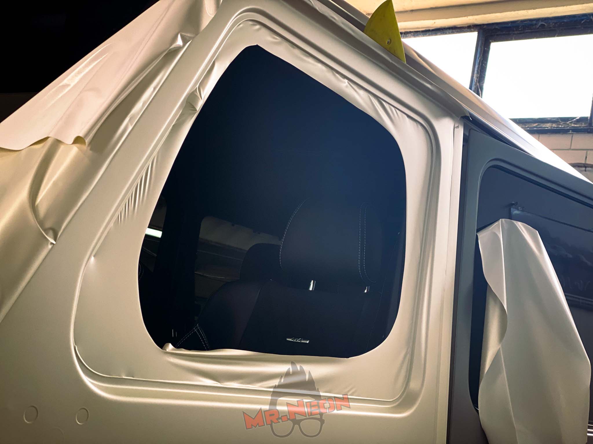 wrapping mercedes g500 finestrino